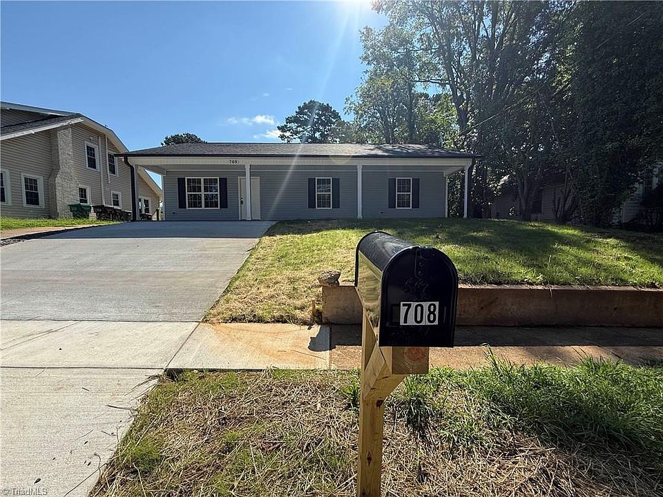 1st image of 708 Forrest St
