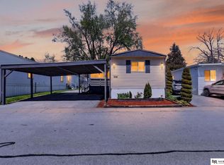 12636 Pratt Plz #255, Omaha, NE 68164