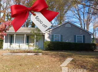 218 Singing Woods Ln, Spartanburg, SC 29301