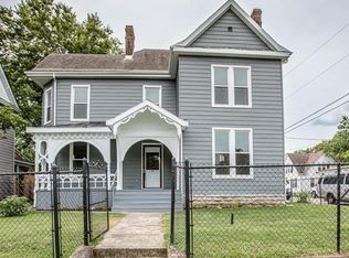 341 W 8th St, Paris, KY 40361
