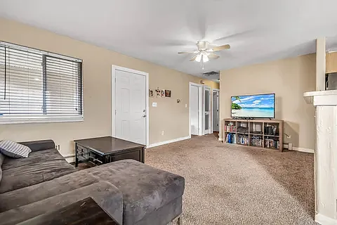 389 Sunnyside Cir