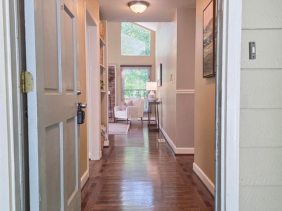 2nd image of 210 Winding Creek Cir NW