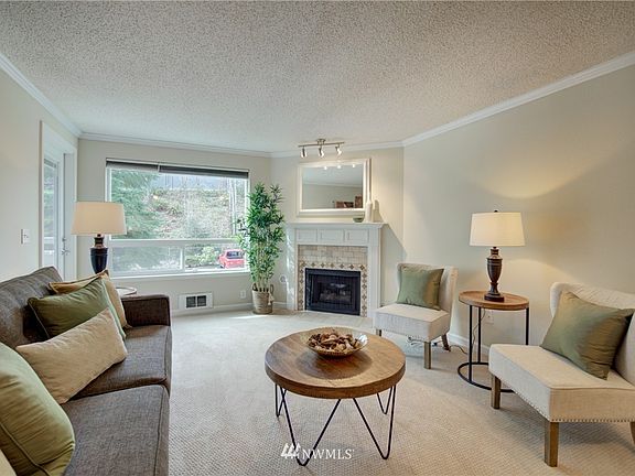 3rd image of 10501 8th Avenue N #224