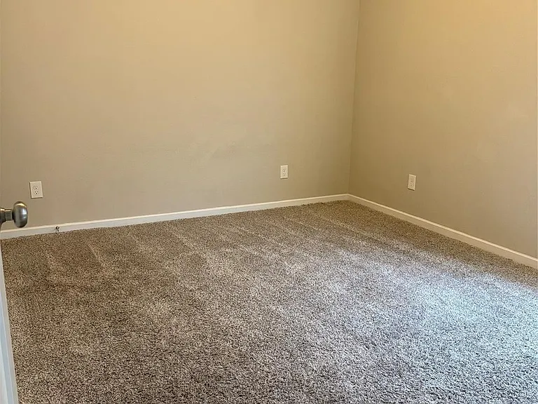 21535 Reserve Hill Ln — Photo 26