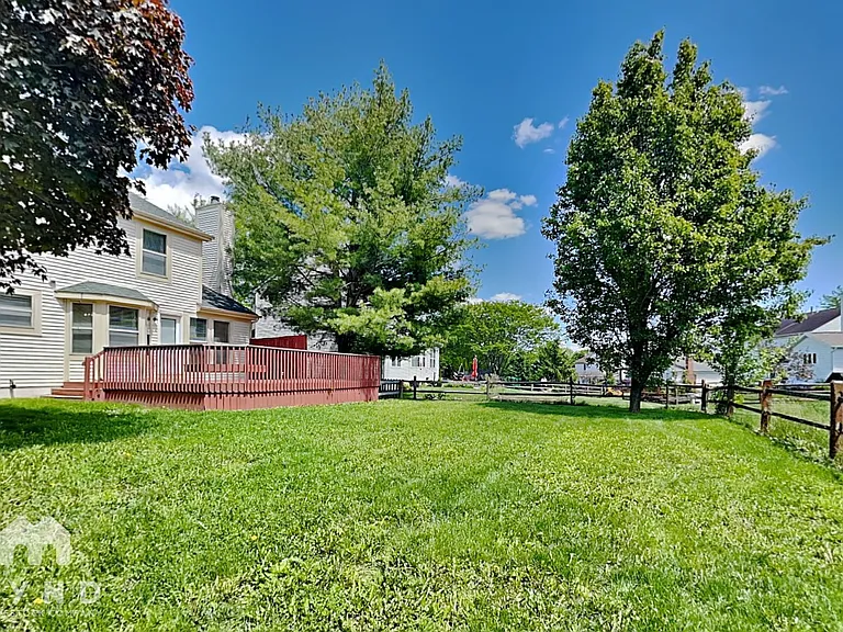 137 Ash St — Photo 24