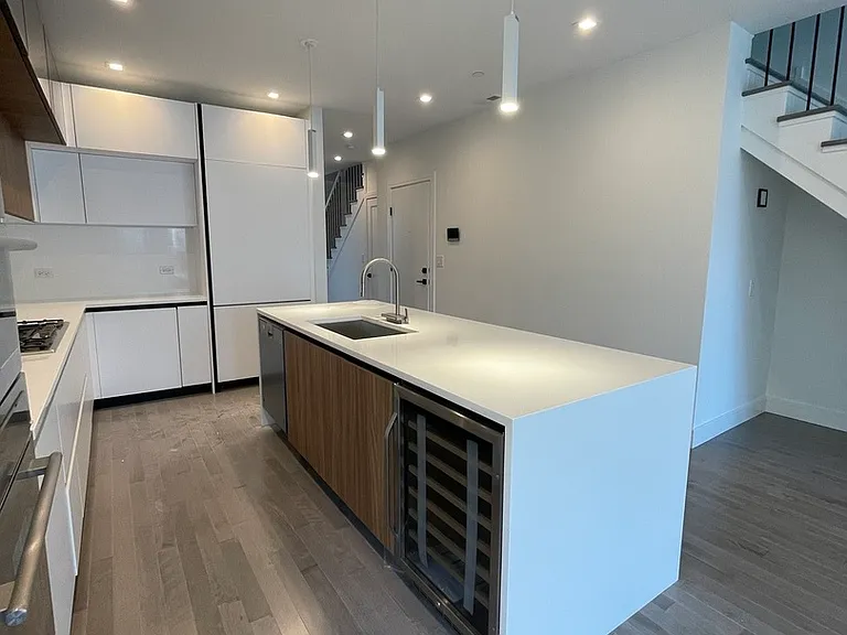 719 N Elizabeth St #3S — Photo 13
