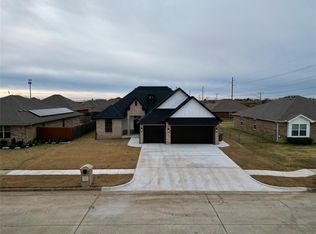 1020 SW 14th St, Moore, OK 73160