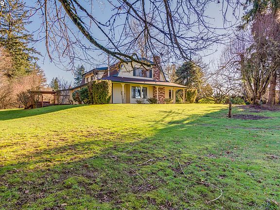 5th image of 10600 NE 176th Cir