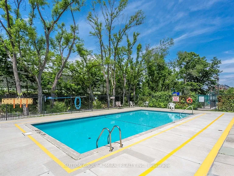 130 Neptune Dr #505 — Photo 29