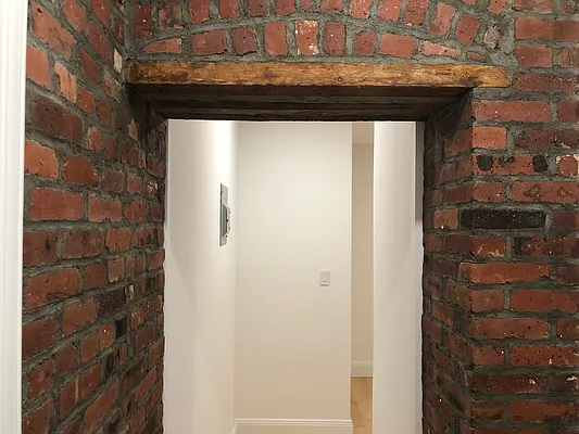 Rented by LJ Sloane Management | media 47