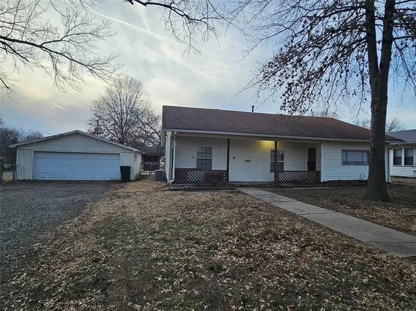 708 S Liberty Ave, Okmulgee, OK 74447