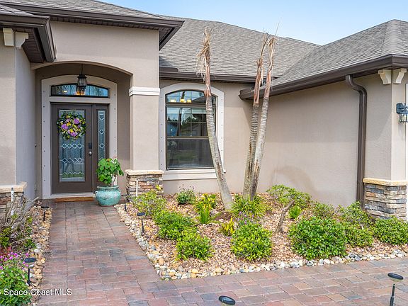 5th image of 3719 Salt Marsh Cir W