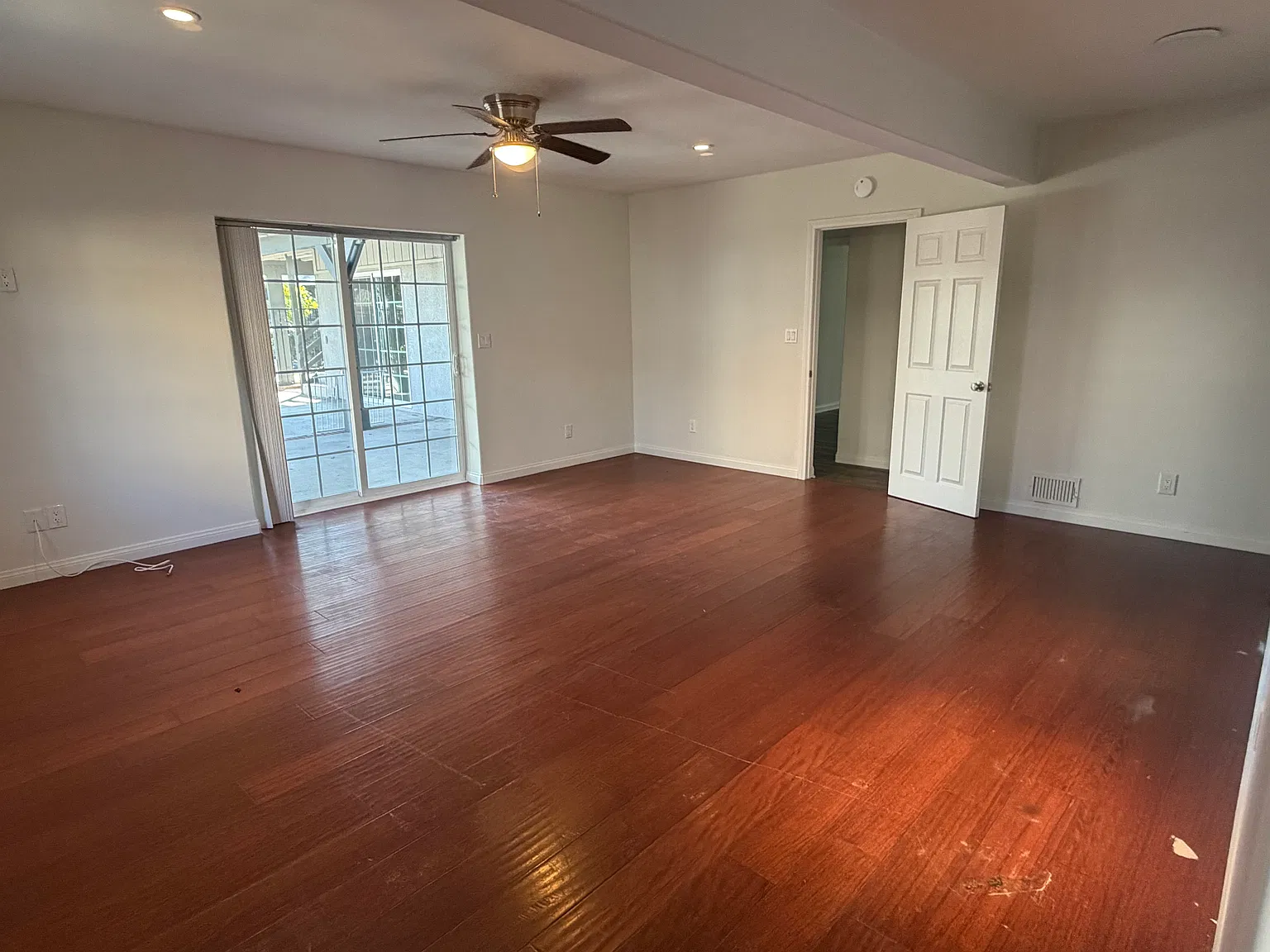 3 bed, 1700 sqft, $3,475 — Photo 3