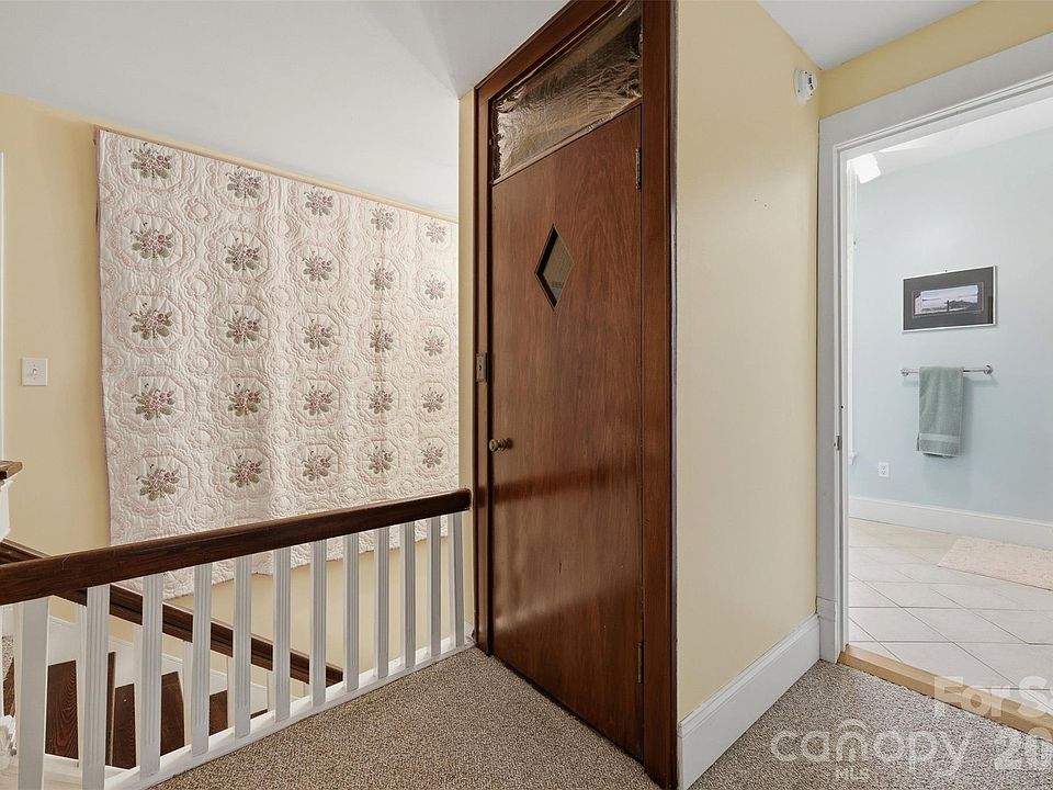 34th image of 2386 Liledoun Rd