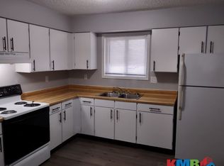 300 Pirie Dr 4-UNIT 2, Hiawatha, IA 52233