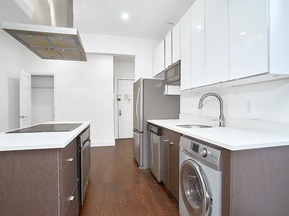 69 Pinehurst Avenue image 1 of 14