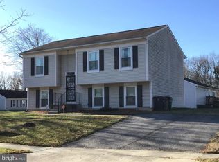900 Saint Michaels Dr, Bowie, MD 20721