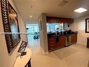 5th image of 1800 N Bayshore Dr APT 2711
