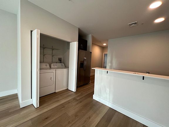 5th image of 216-232 Kichline Ave #8