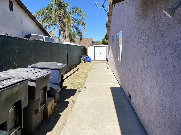 Side yard
