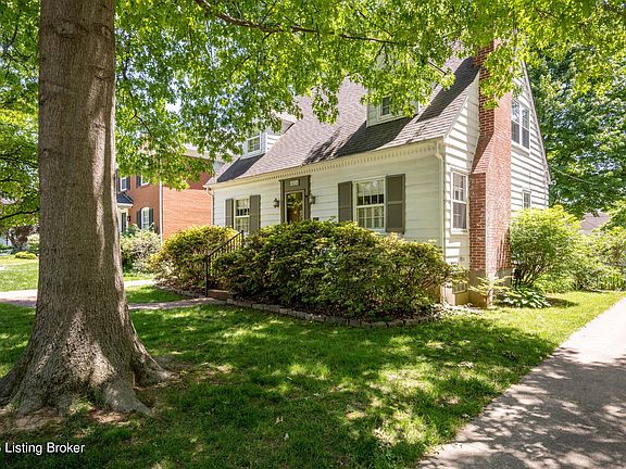2nd image of 4024 Saint Ives Ct