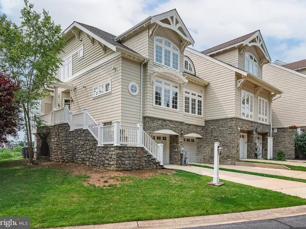 9010 Moss Cliff Ct, Laurel, MD 20723