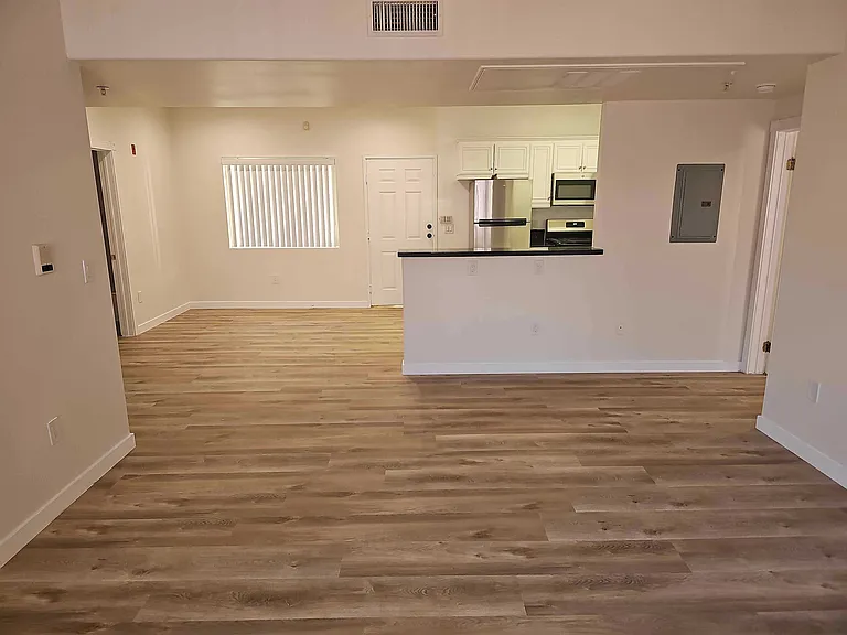 Fruitland Dr — Photo 33