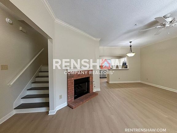 4th image of 8520 Farmington Blvd