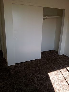 5th image of 4451 48th St APT 6
