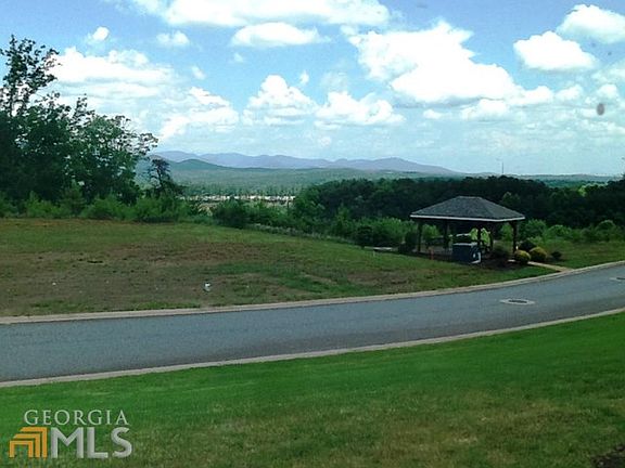 4th image of 199 Village Dr