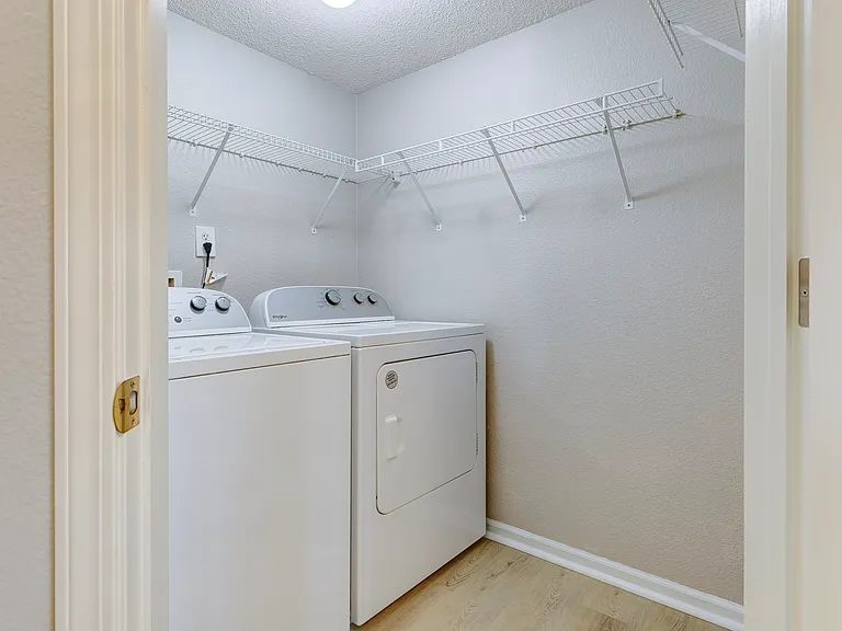 348 Atherton Dr — Photo 12