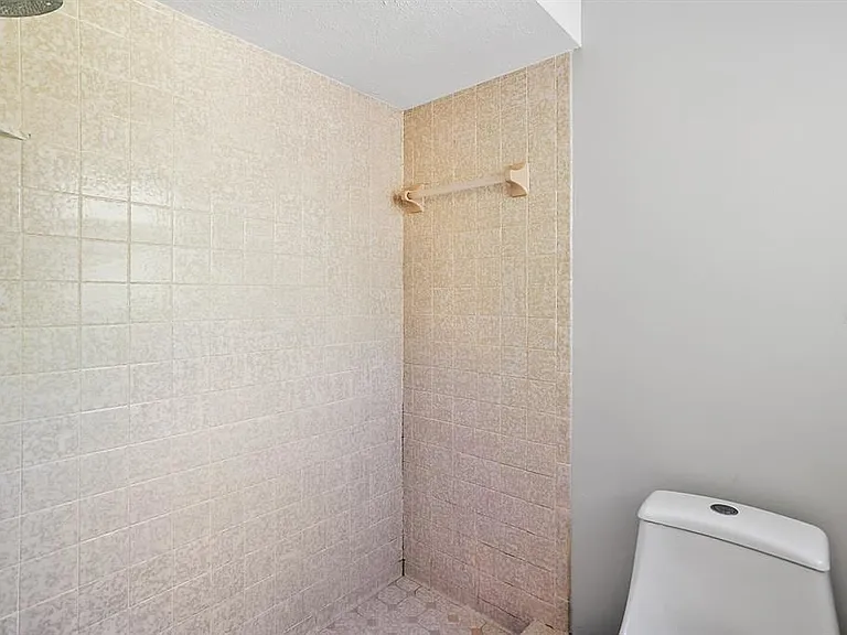 9655 SW 200th Ct — Photo 12