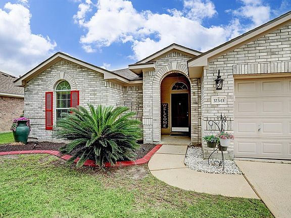 Stunning home in the highly sought-after Imperial Oaks master planned community.