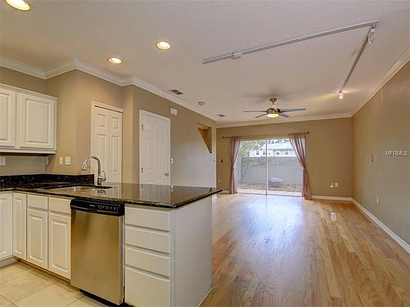 5th image of 2912 W Gandy Blvd Unit D
