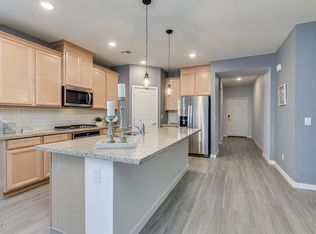 4073 W Coneflower Ln, San Tan Valley, AZ 85142