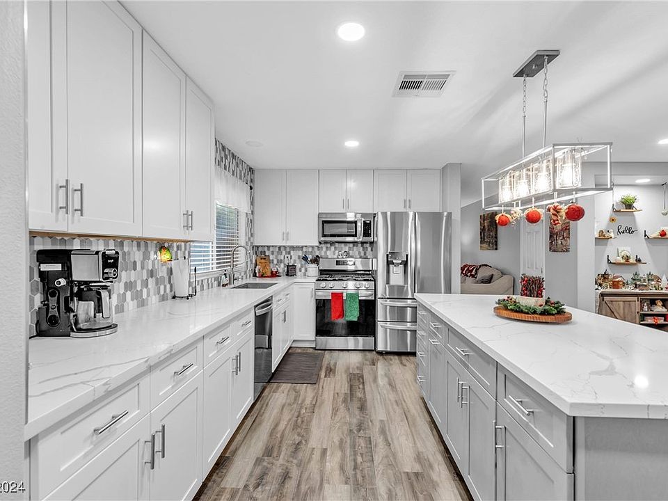 1st image of 688 Moonlight Mesa Dr