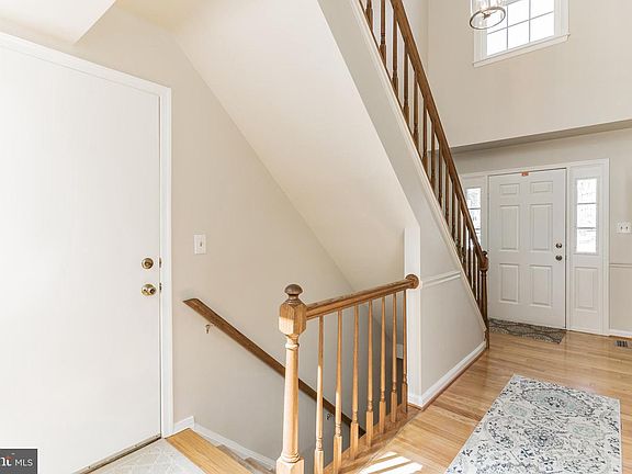 2nd image of 9856 Mainsail Dr