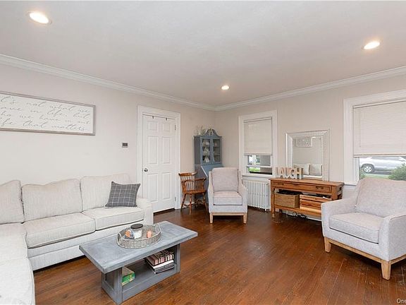 5th image of 41 Merritt Ave