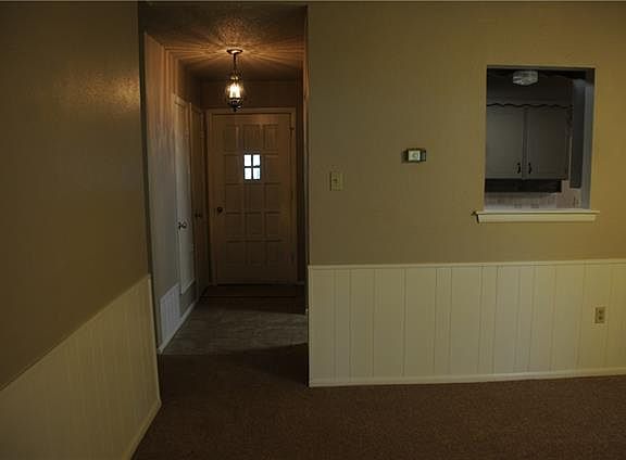 5th image of 406 W Ferndale Ln