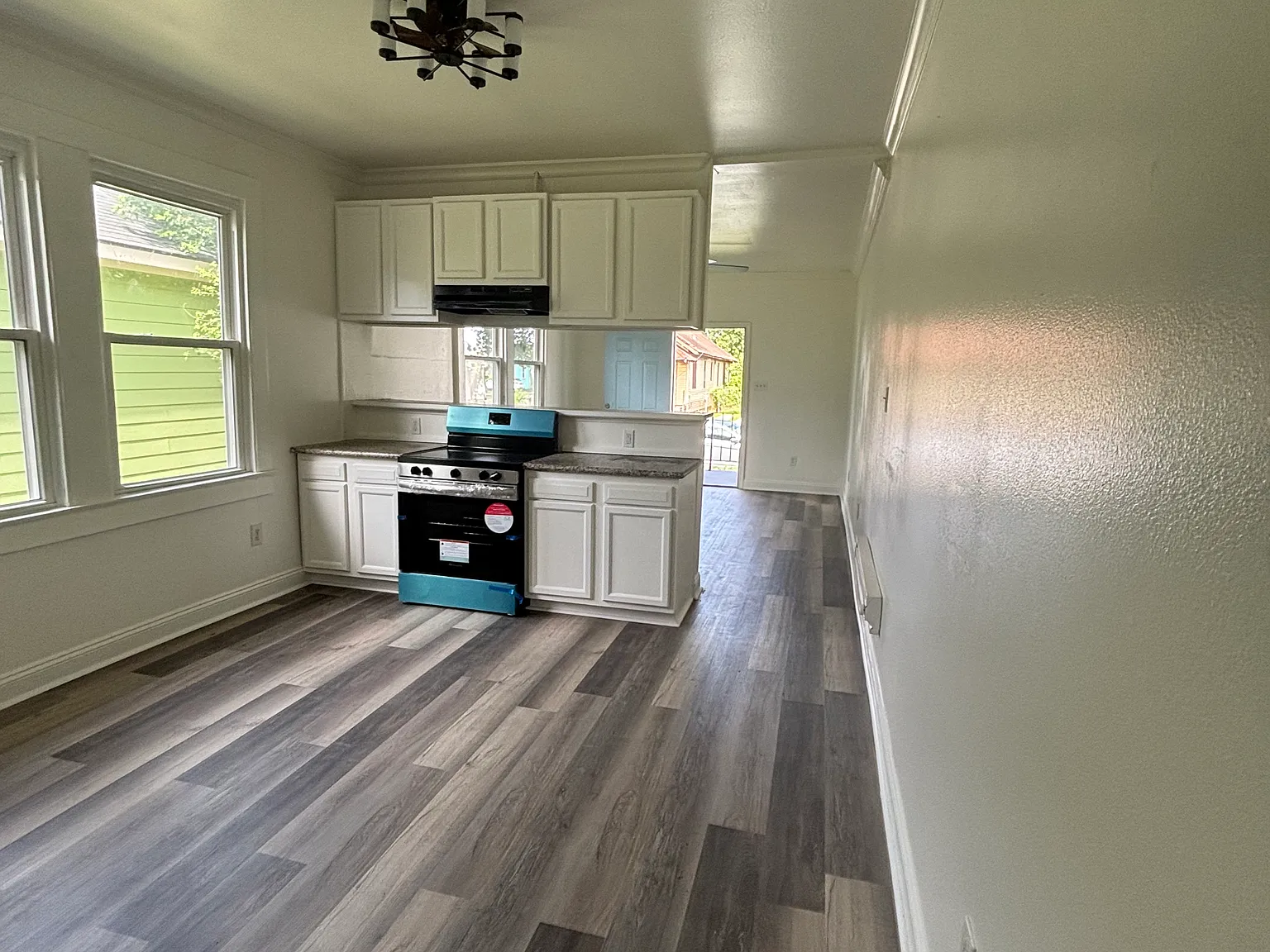 3 bed, $1,450 — Photo 4