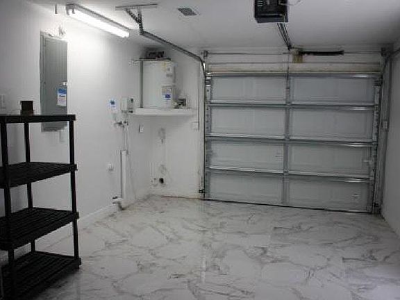 5th image of 13701 Garris Dr