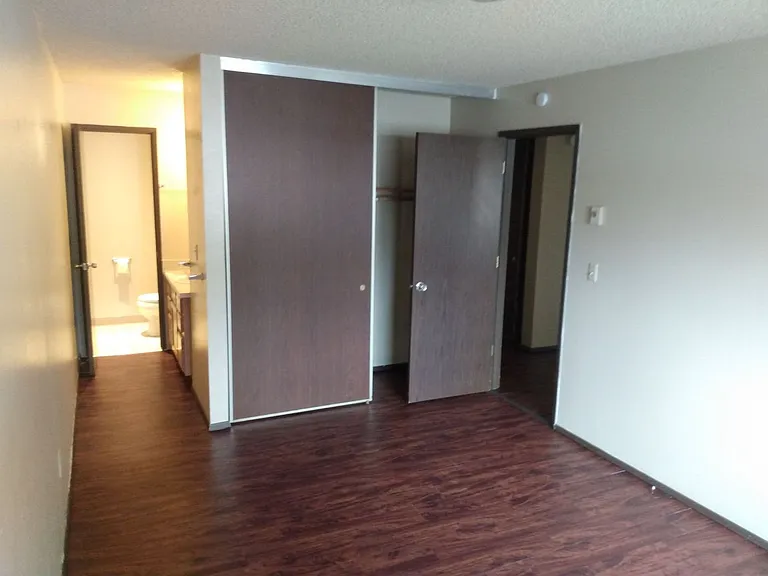 1920 Arthur St #15 — Photo 3
