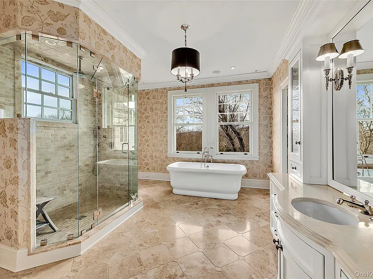 270 Guard Hill Rd — Photo 15