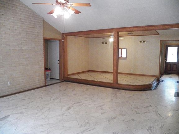 4th image of 7202 Winding Trace Dr