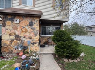 52 Tiger Ct, Staten Island, NY