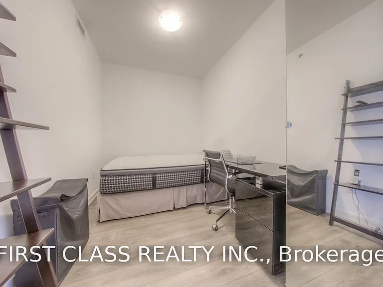 426 University Ave #1901 — Photo 23