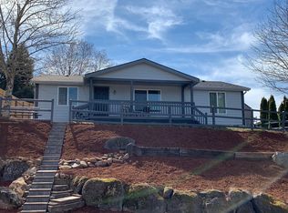 718 SE Forest Glen Rd, Estacada, OR 97023