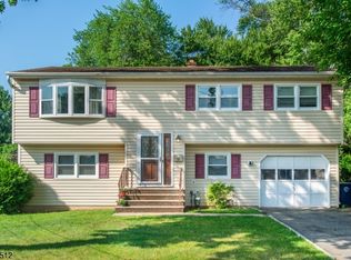 29 King St, Clark, NJ 07066