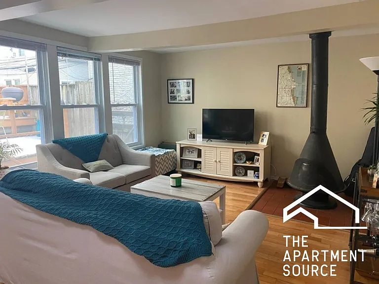3014 N Clifton Ave #C — Photo 1
