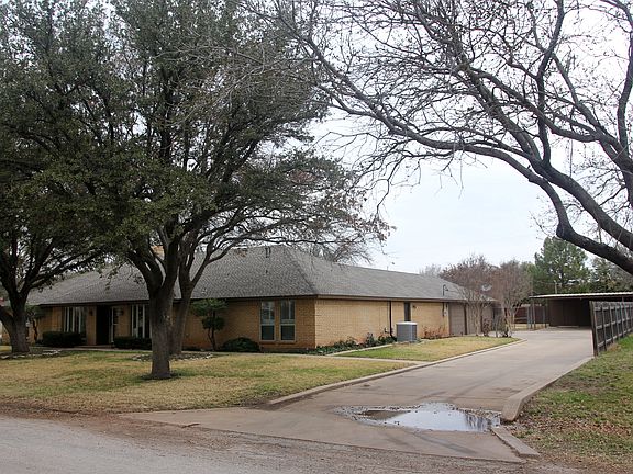 2nd image of 26 Green Bay Cir